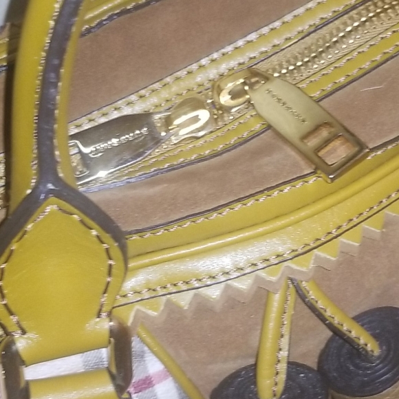 Burberry Plaid Duffle/Travel Leather Tassel Bag - Picture 3 of 15